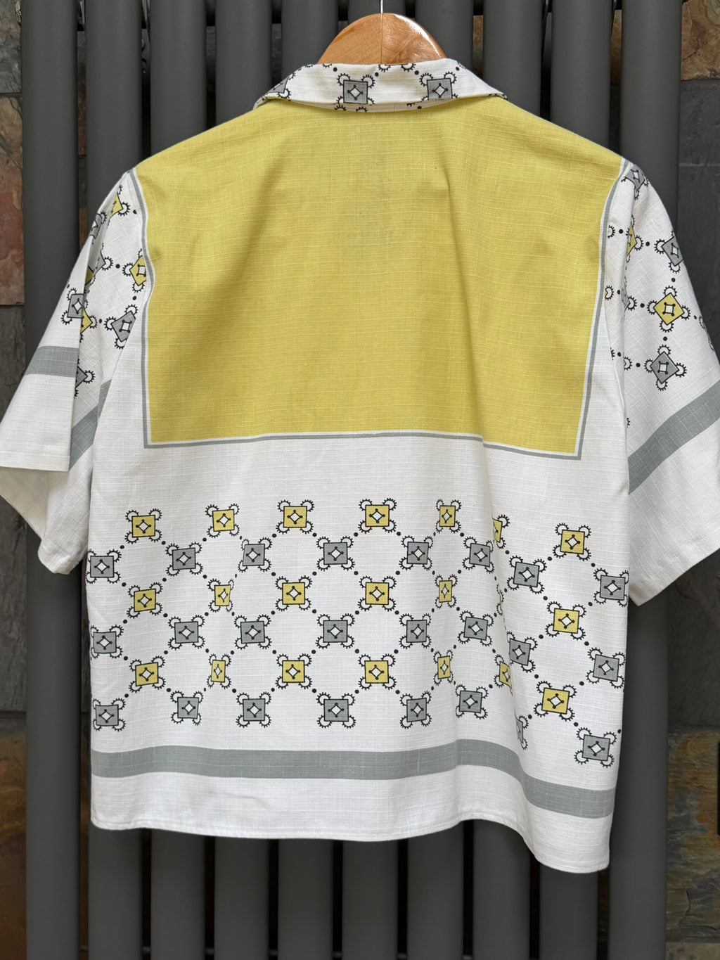 Dornick Patterned