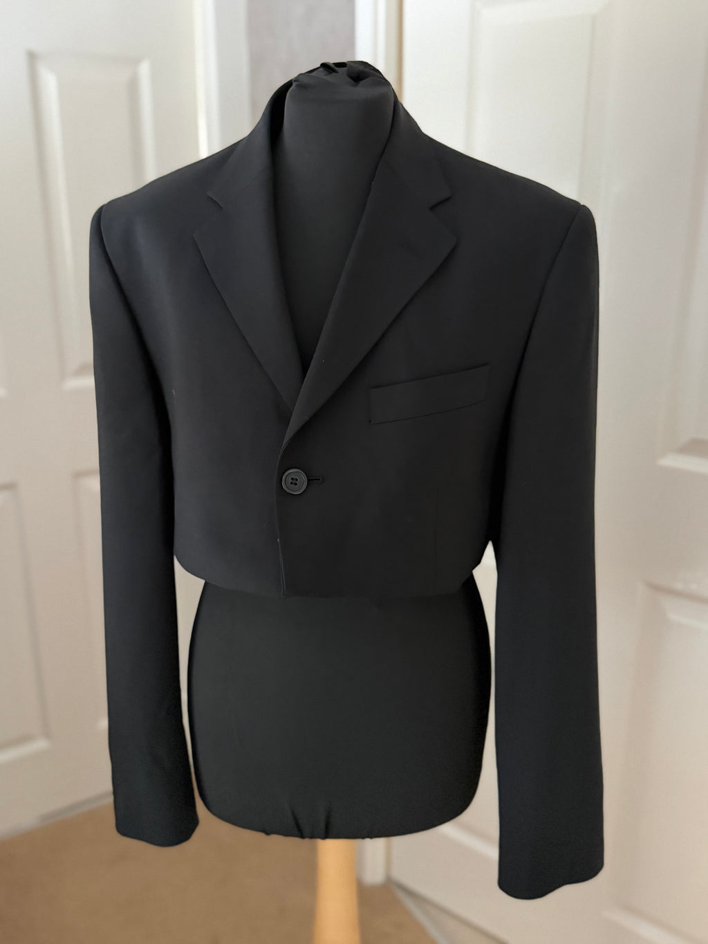 Short cropped blazer