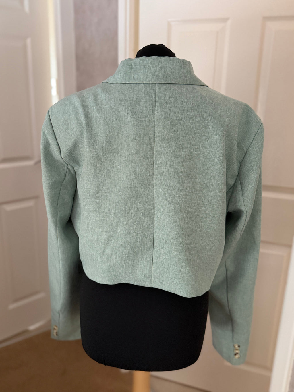 Cropped blazer